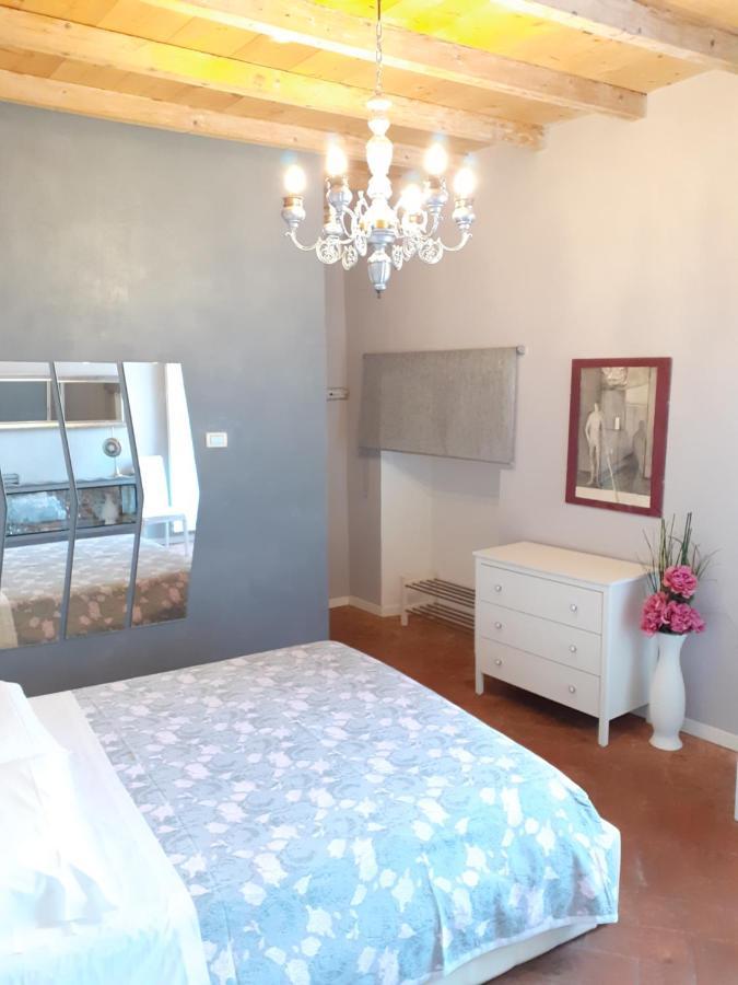 Vicolo Del Nido B&B Paderno Franciacorta Exterior foto